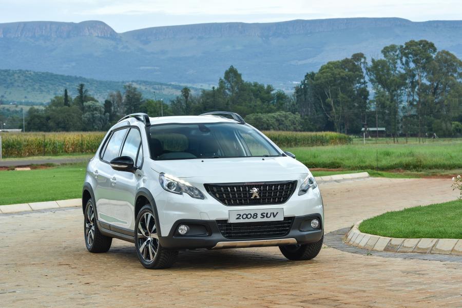  Peugeot 2008 GT Line 2017 года  (ZA) (фото 16 из 40)